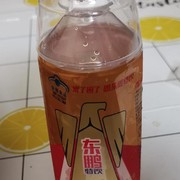 东鹏特饮为了“视觉锤”不惜成本增加一个没有用途的盖子