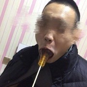 是谁发明电灯泡棒棒糖这么神奇的东西，大神直接给跪了！！