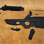 新武器已更新—比利时赫斯塔尔FN2000